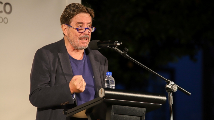 La poesía de Luis García Montero clausura el Festival Hispanoamericano de Escritores