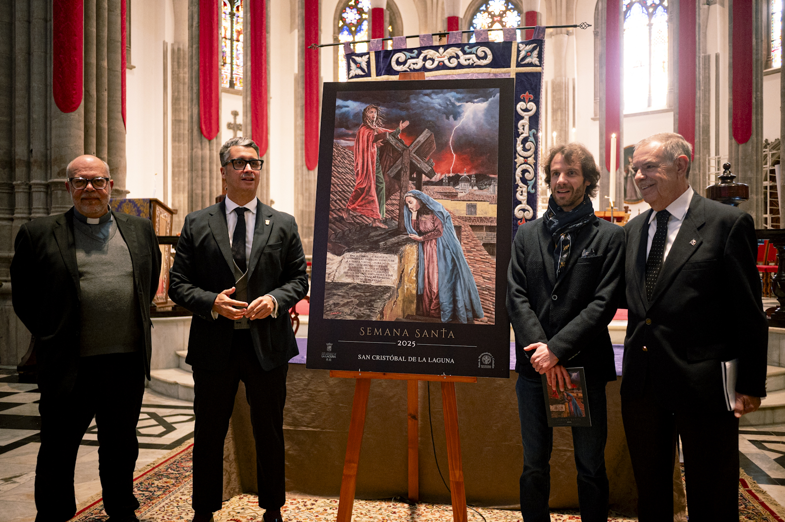 Una obra del artista italiano Davide Battaglia ilustra el cartel de la Semana Santa de La Laguna 2025