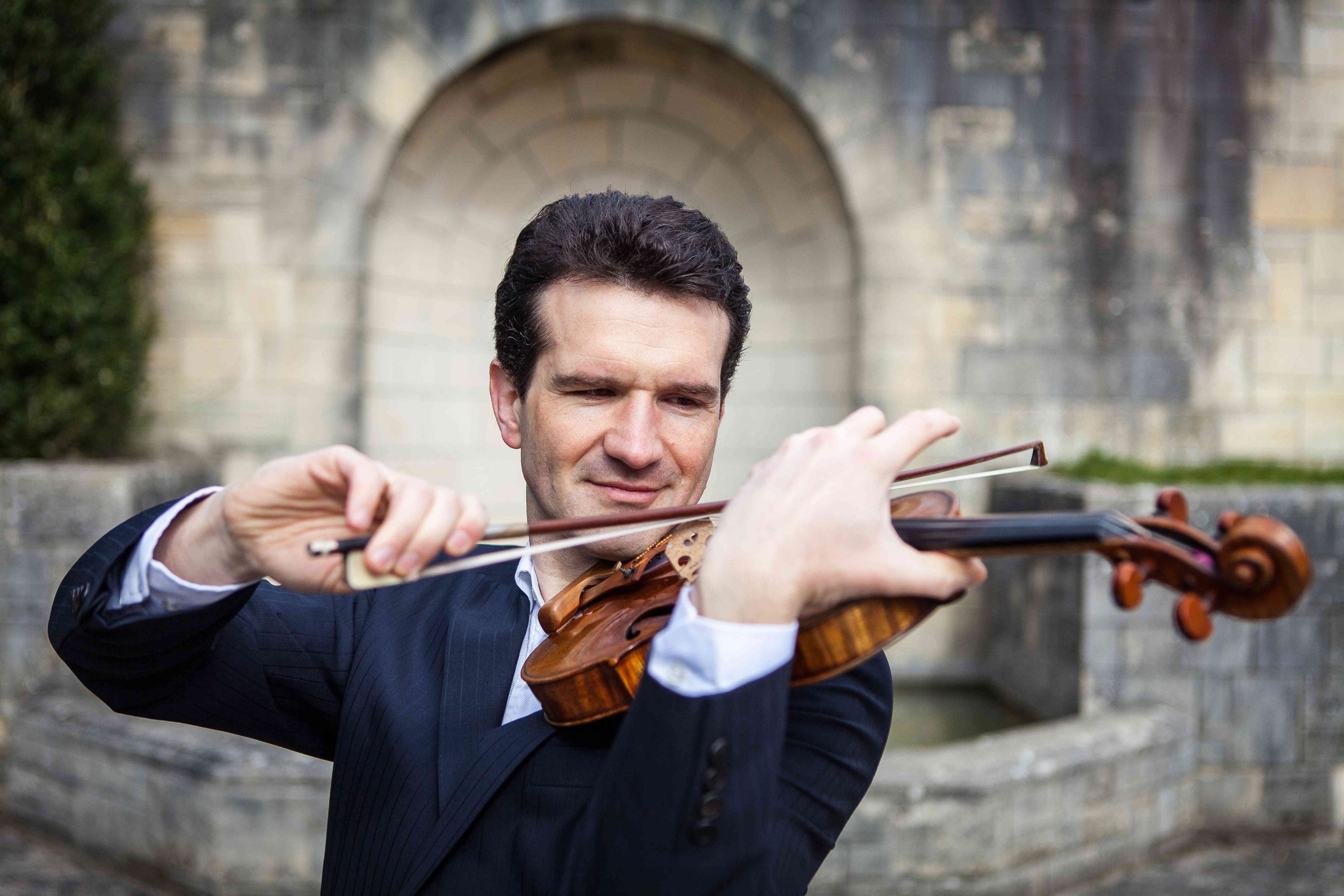 Svetlin Roussev interpreta el Concierto para violín de Sibelius con la Sinfónica de Tenerife