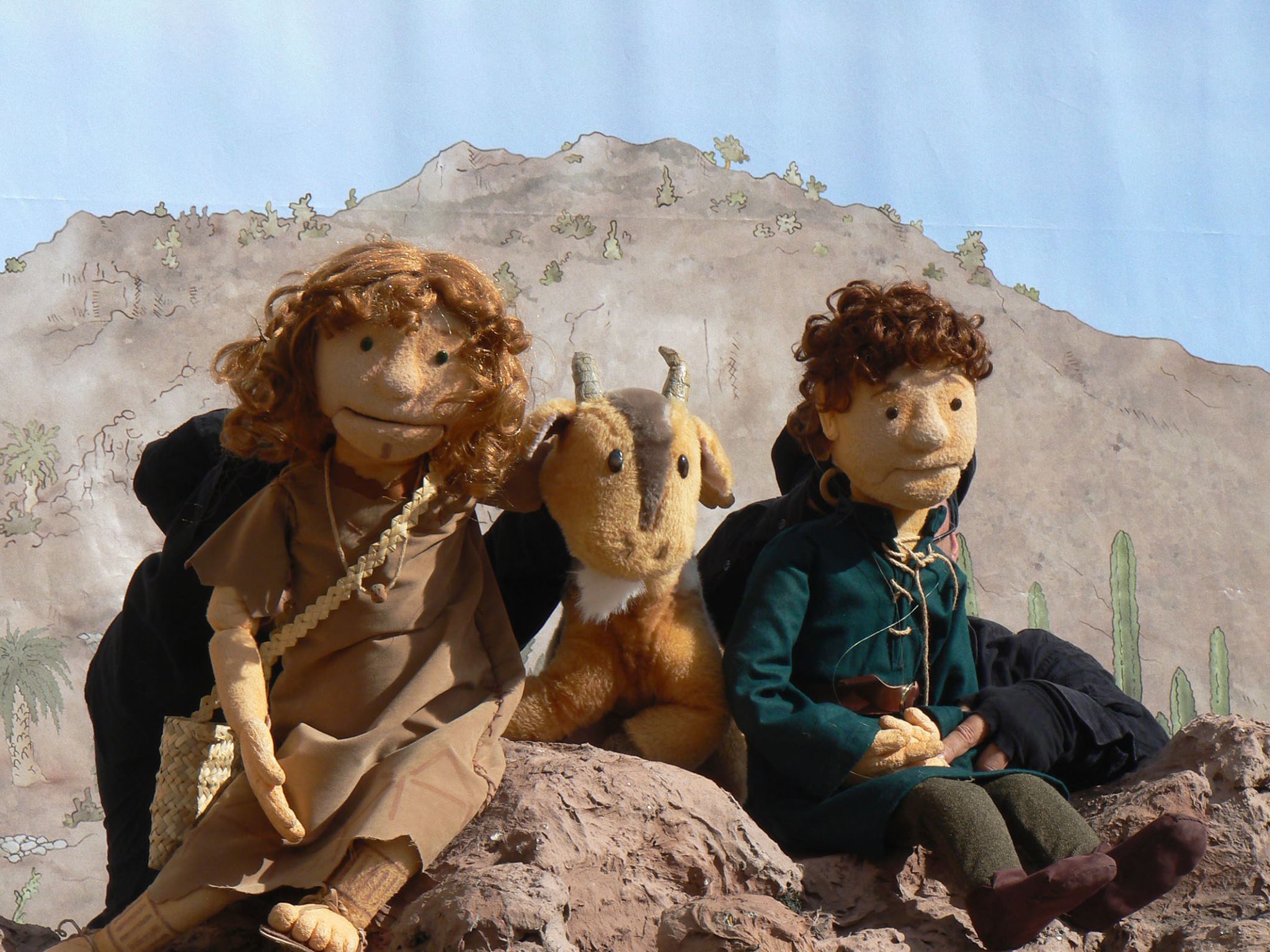 Las aventuras de Arminda vuelven a Cueva Pintada con la obra teatralizada de títeres ‘Támara’