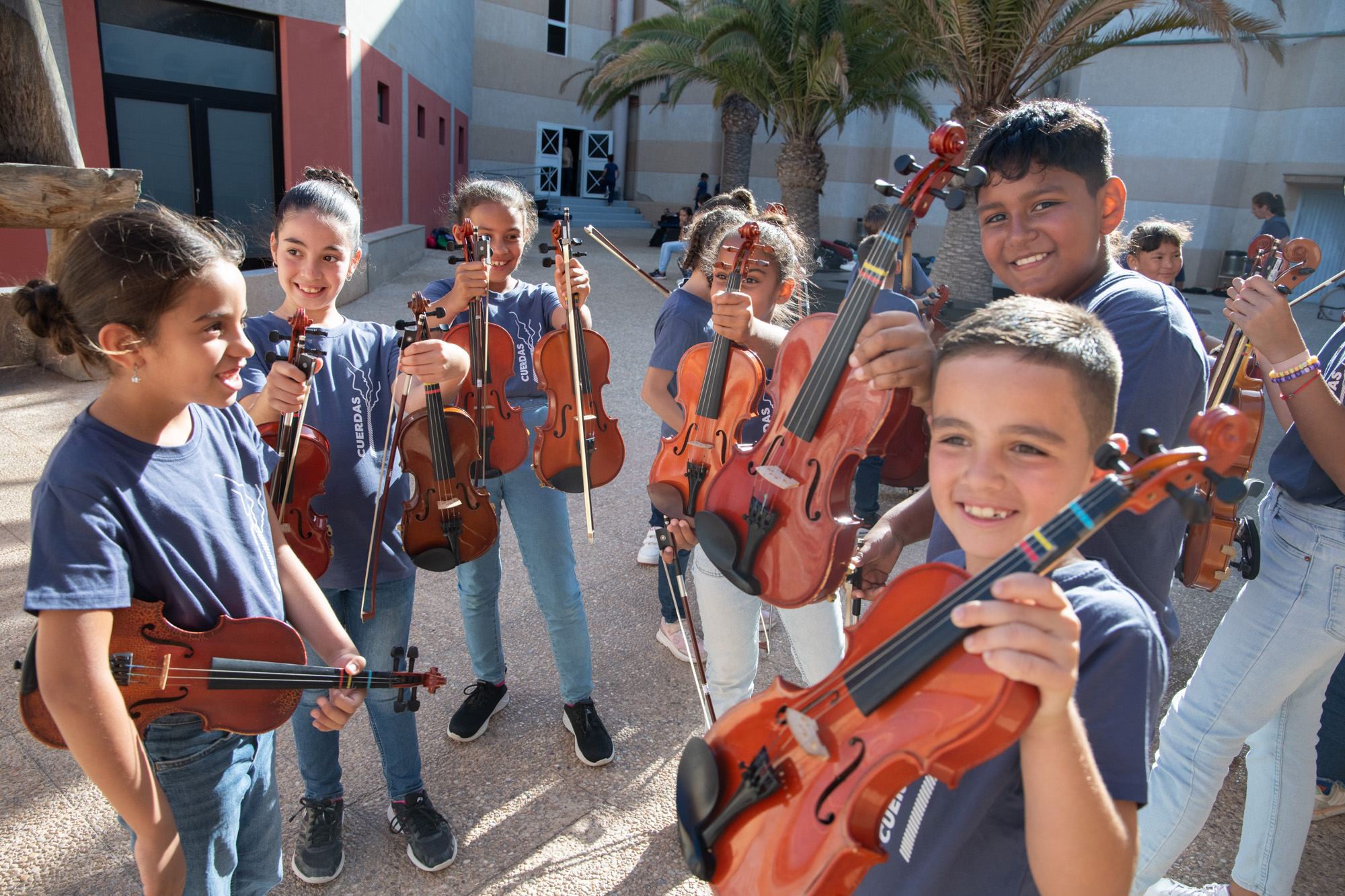 Barrios Orquestados inicia su gira de conciertos de verano mientras lucha por sobrevivir