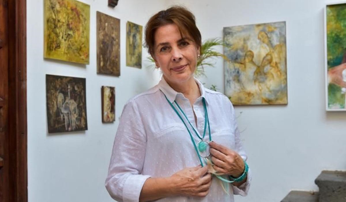 La artista Alicia Lasala exhibe su serie ‘Serenidad en el caos’ en San Bartolomé de Tirajana