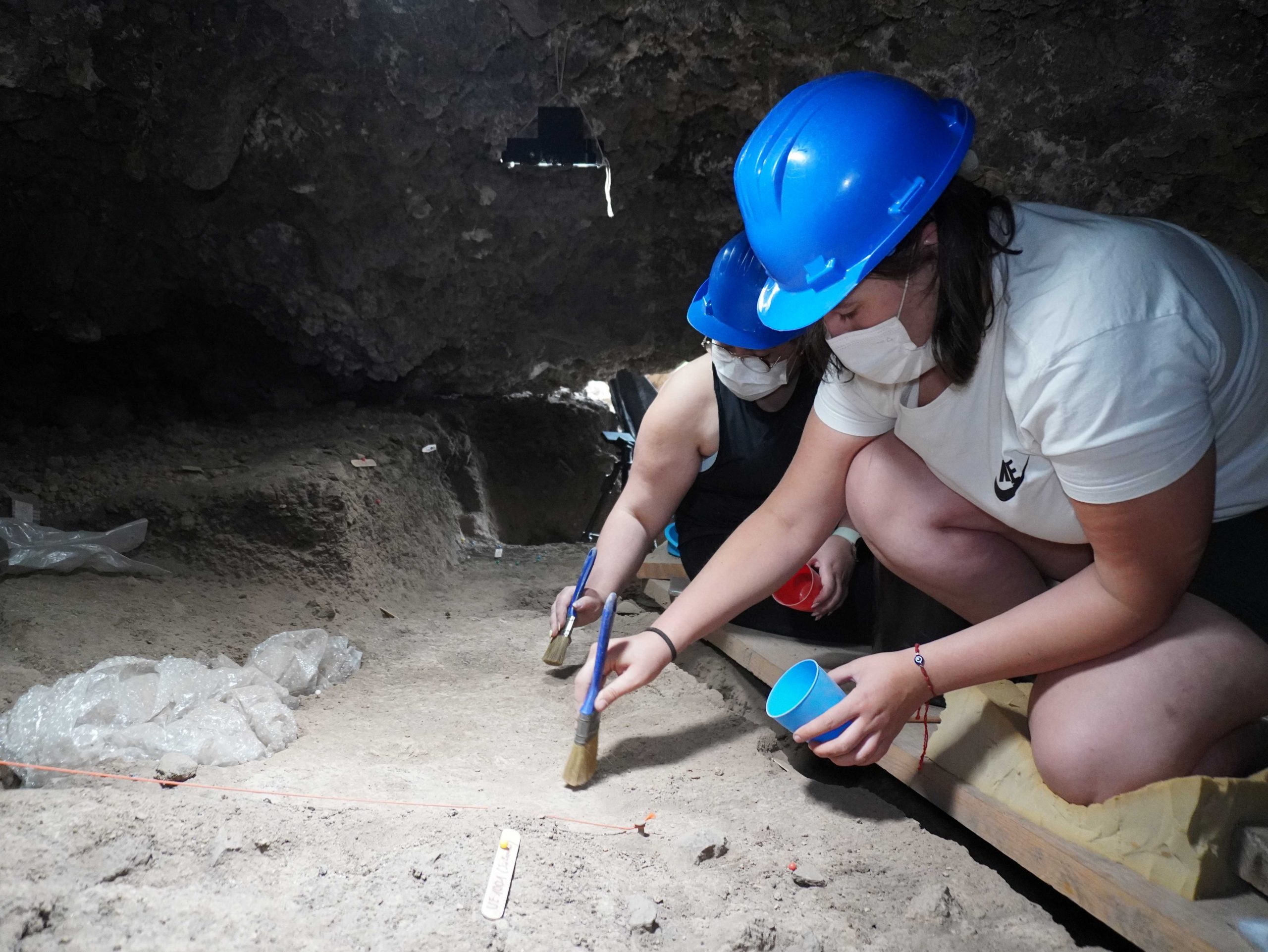 La Cueva de los Cabezazos fue utilizada como espacio de habitación y corral por la sociedad guanche