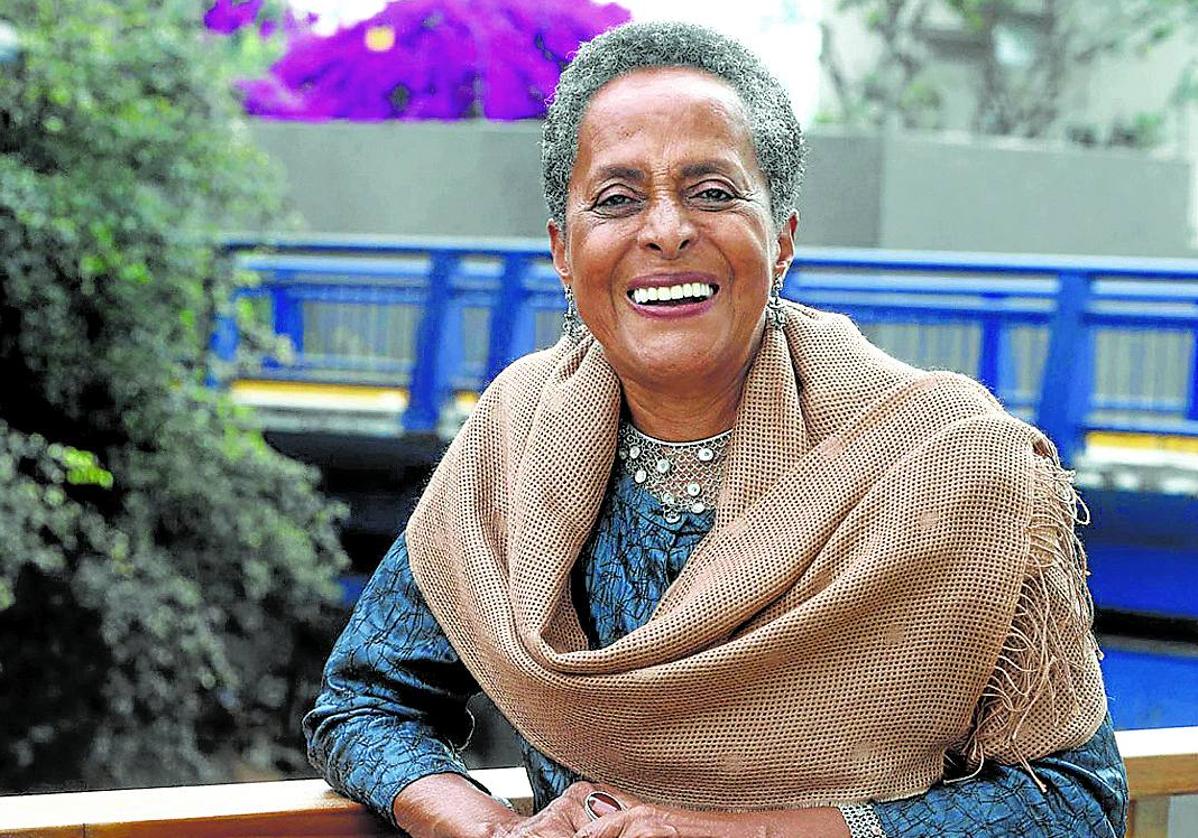 Susana Baca, la gran dama de la música afroamericana, se sube al escenario del Teresa de Bolívar para cantar su negritud