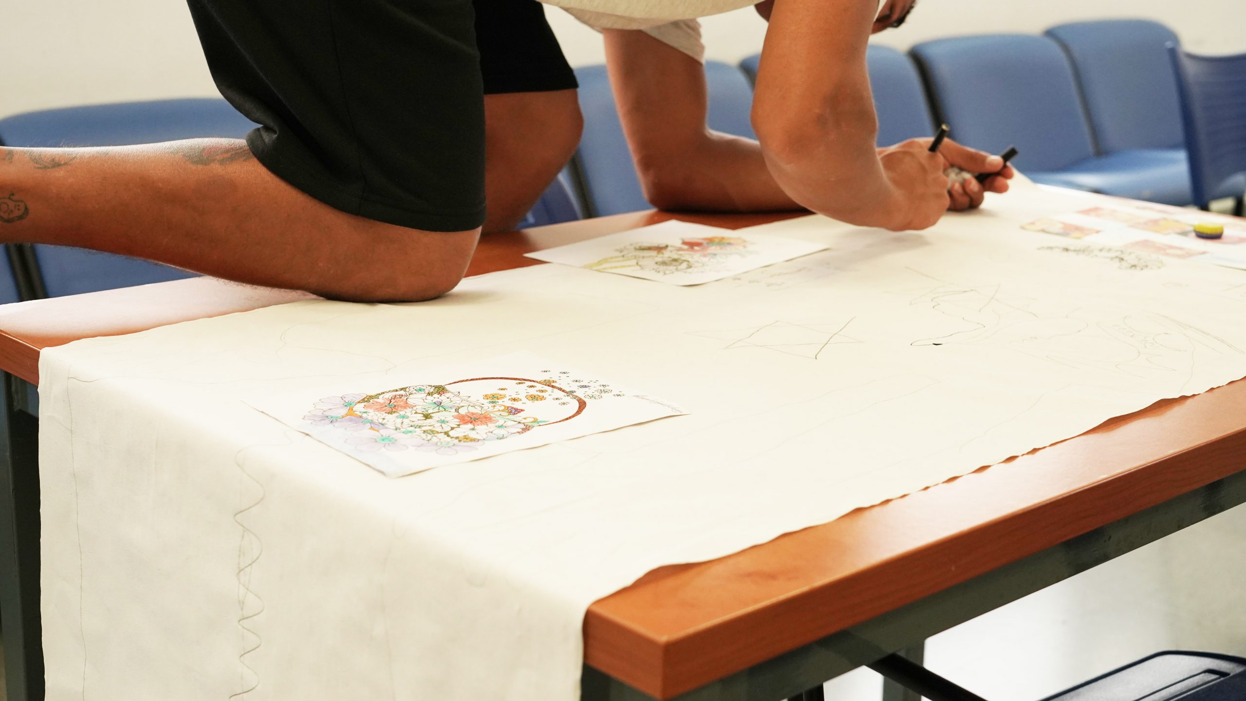 Talleres que sanan: el arte como herramienta terapéutica en el ala de Psiquiatría del Hospital de Fuerteventura