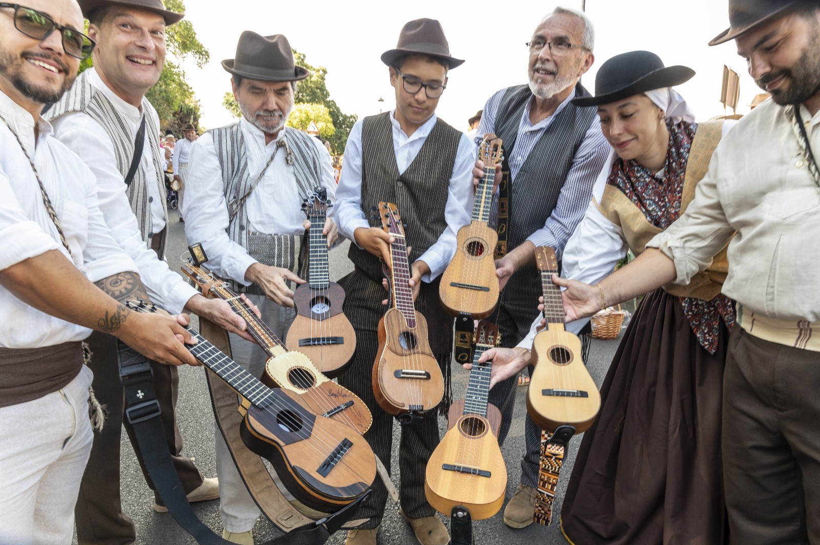 Cientos de timplistas anónimos toman Teror preludiando la 36º edición del Encuentro de Música Teresa de Bolívar