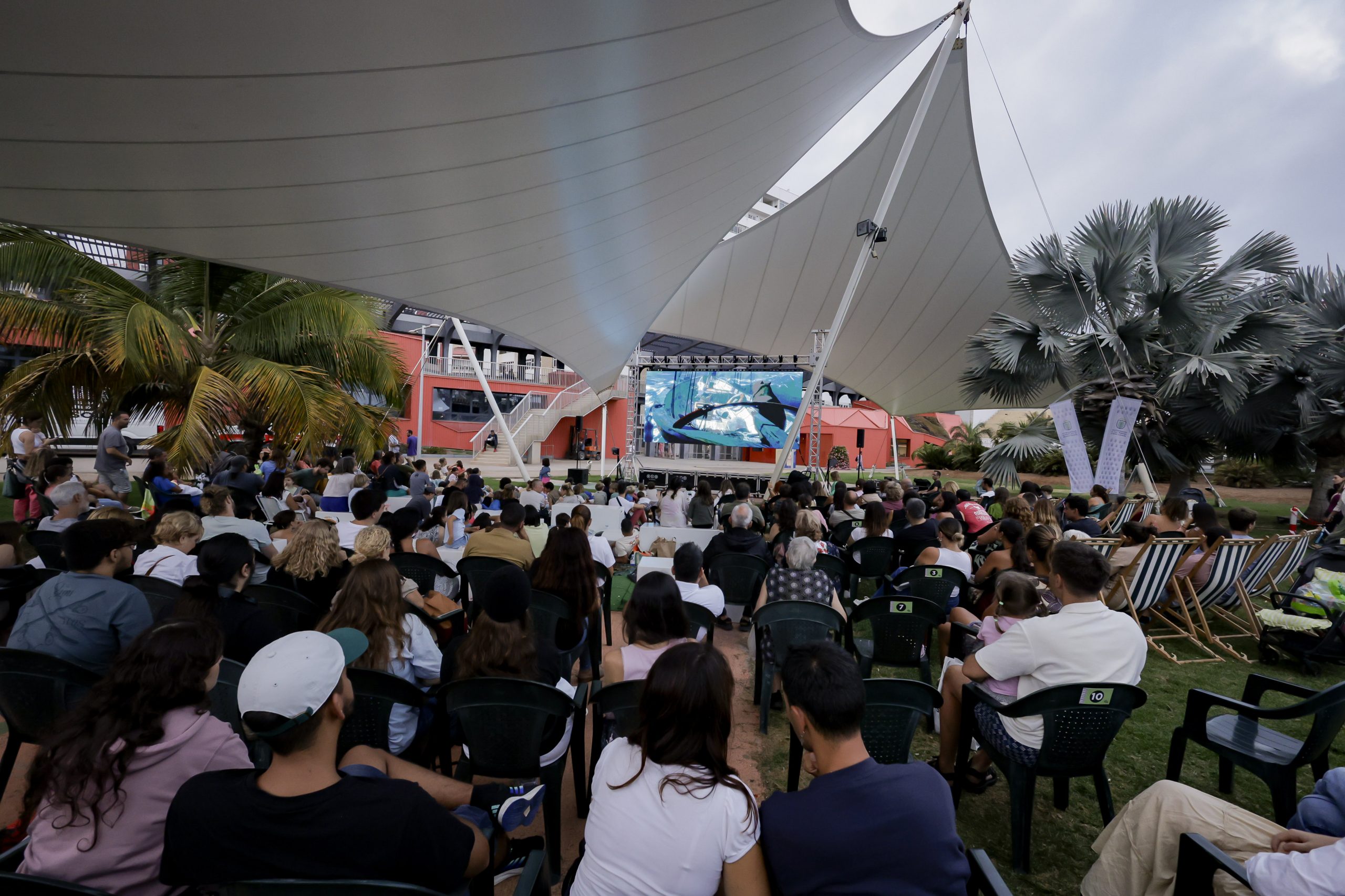 Cerca de 4.000 personas disfrutan de la primera edición del ciclo «Vamos de Cine»