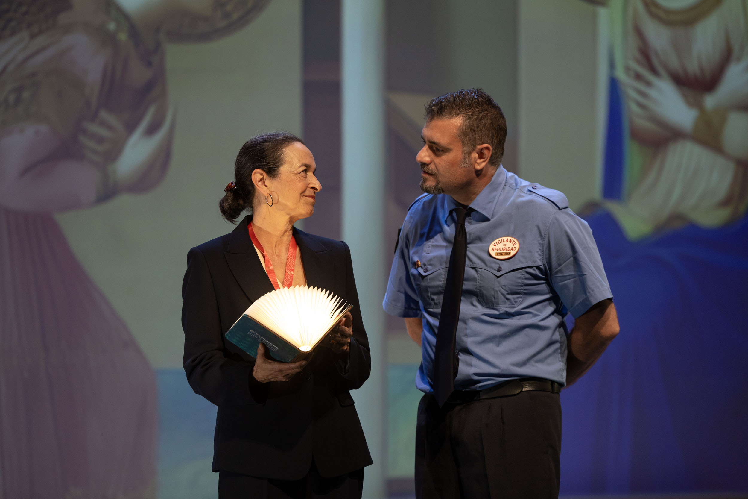 Delirium Teatro agota las entradas de las 10 funciones de Libros cruzados en La Salita