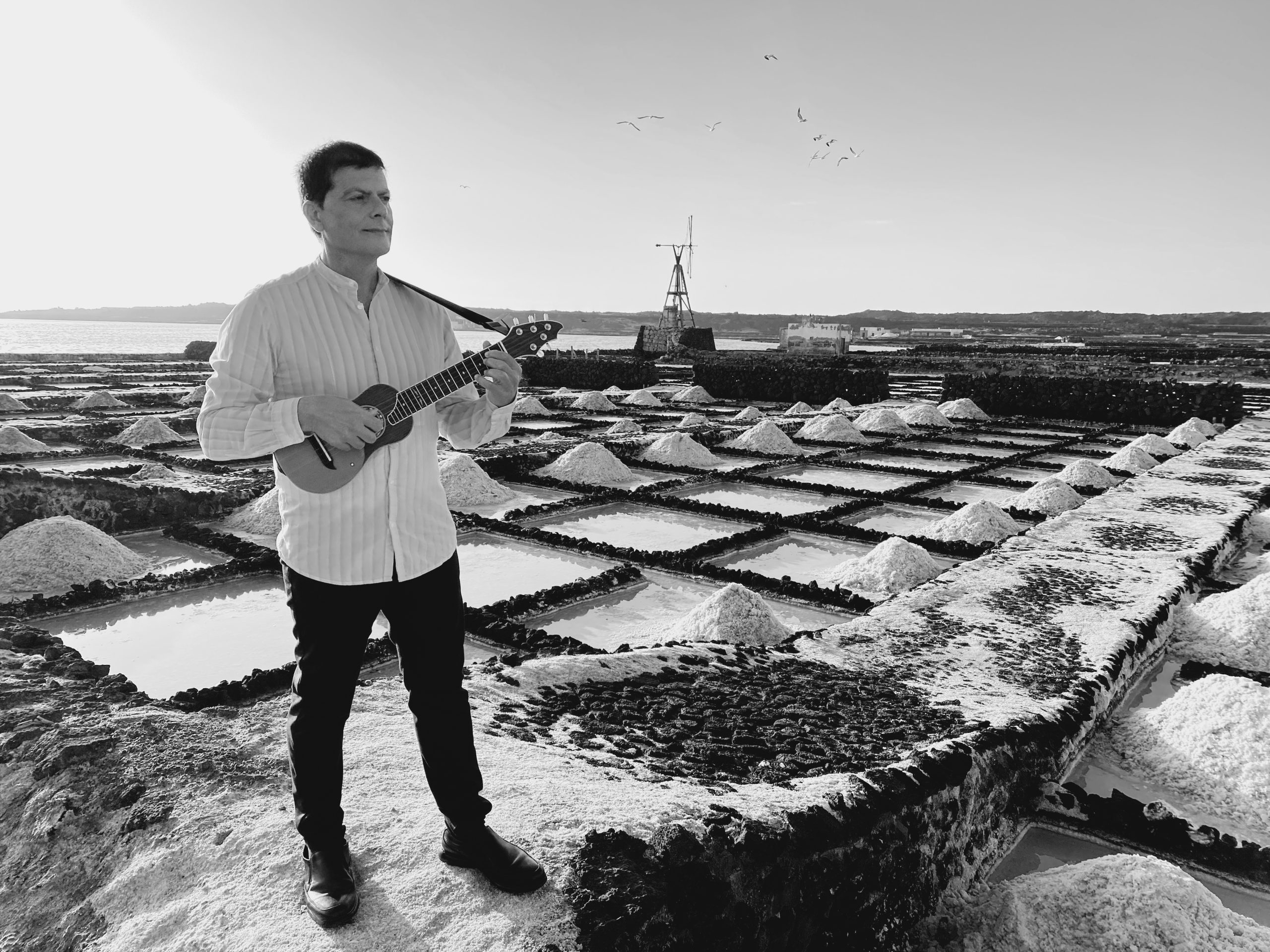 Benito Cabrera presenta en el Teatro Leal de La Laguna su nuevo disco, ‘Islópolis’