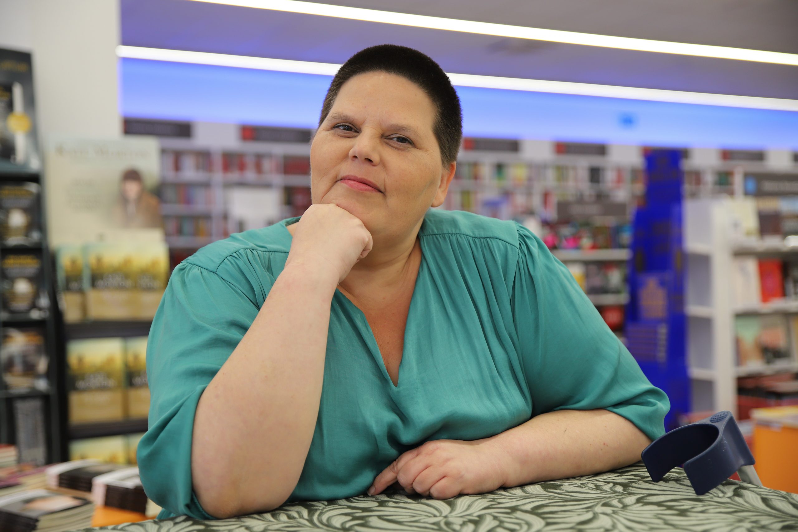 La escritora Annika Brunke recibe en la Biblioteca Insular el Premio Alexis Ravelo de Novela Negra por ‘Bacon’