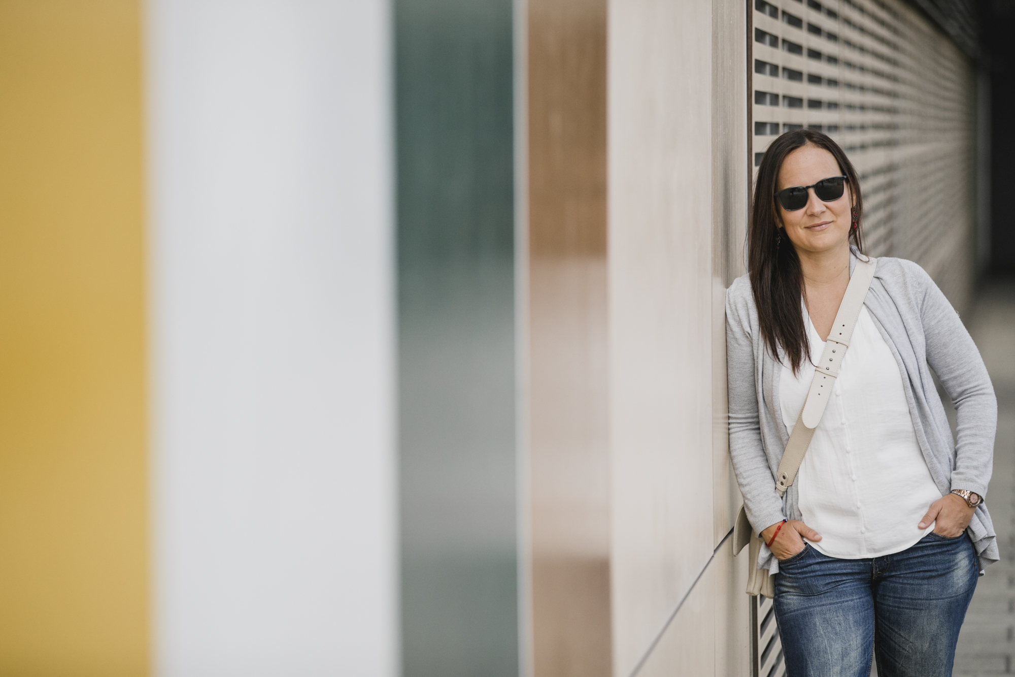 Acerina Cruz explora el erotismo a través de las capas de la memoria y de la intimidad en su poemario ‘El pez limpiafondos’