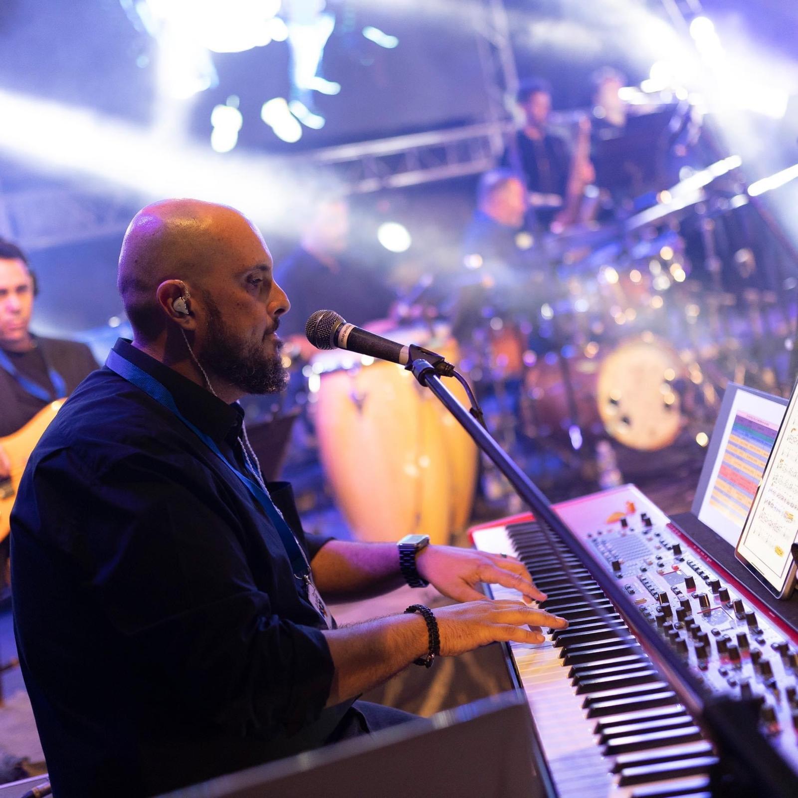 El cantante Manuel Estupiñán y el pianista Domingo Saavedra ofrecen en la sede la Fundación Canaria Nanino Díaz Cutillas de Ingenio el recital ‘Ceremonia’