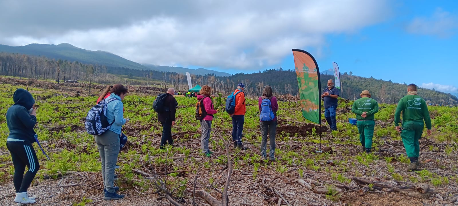 Los voluntarios se suman al mensaje ‘verde’ de la Tenerife Bluetrail by UTMB®