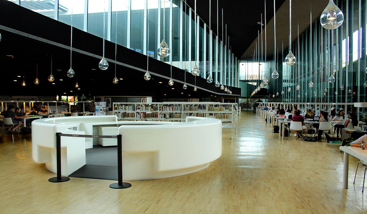 Santa Cruz refuerza su oferta cultural con exposiciones, talleres y espectáculos escénicos