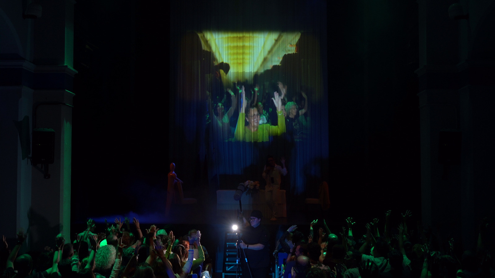 Con siete estrellas verdes: Docudrama de una actriz canaria