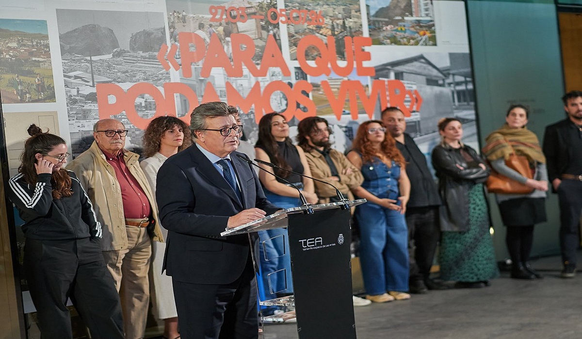 El museo TEA renueva su oferta expositiva con cuatro nuevas muestras: Cándido Camacho. Ritos del deseo, Para que podamos vivir. La Laguna, 1968-1983, Óscar Domínguez. Cartas a Marcelle Ferry y Jugueteando