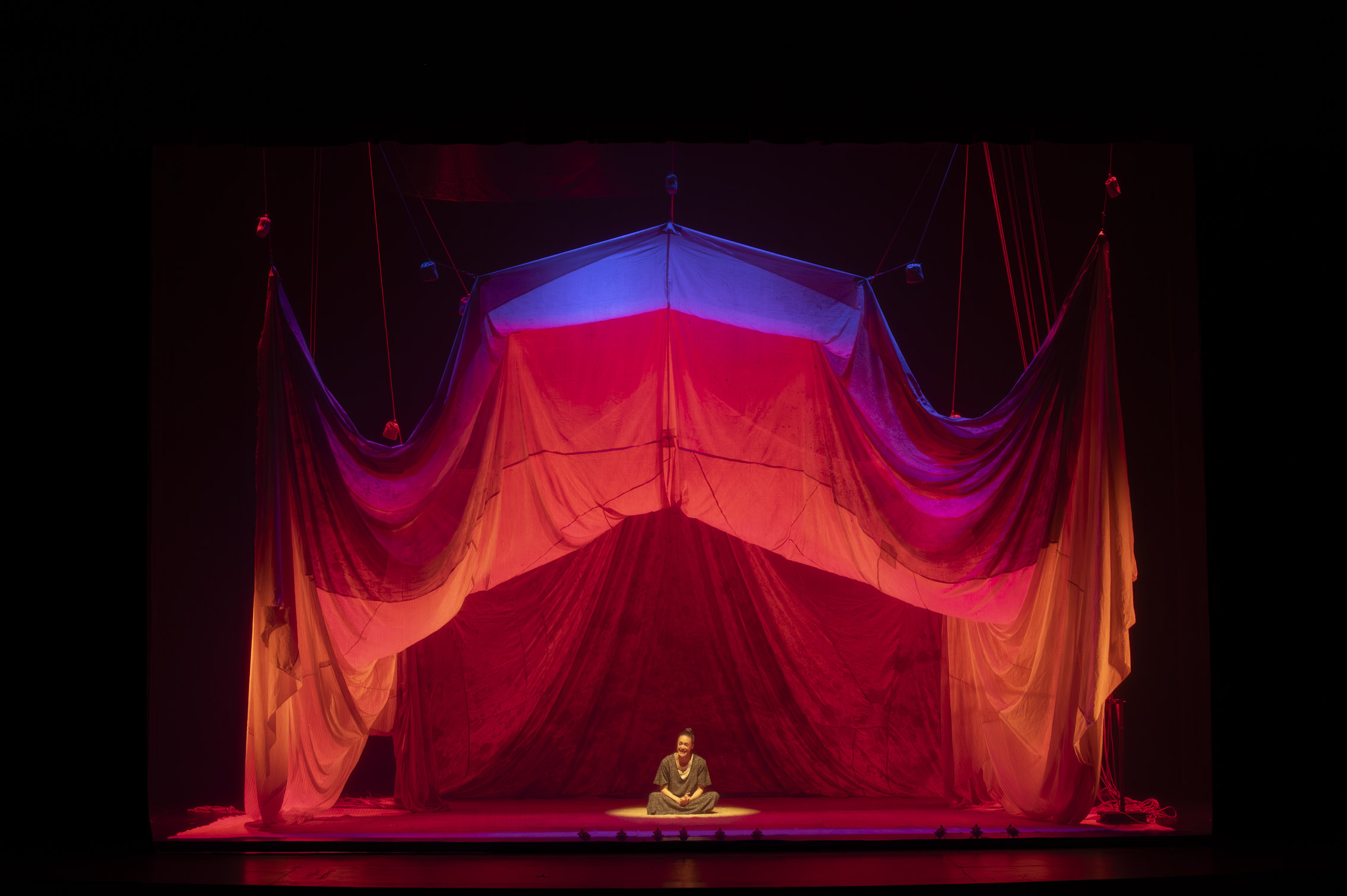 Se presenta en Ingenio, San Sebastián, La Coruña, La Palma y Tenerife el montaje teatral ‘SAHARA. La barca del desierto’