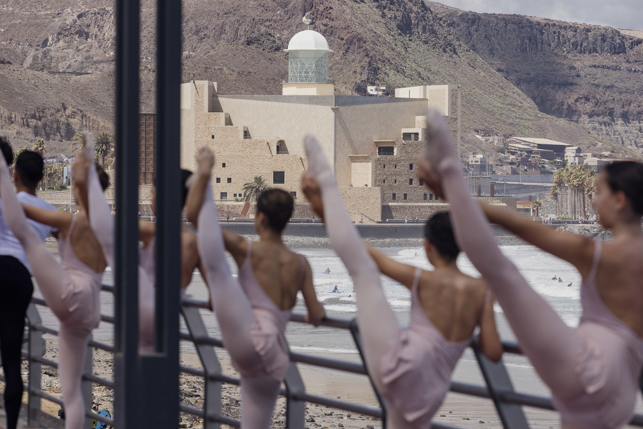 Una “megabarra”, exhibiciones y una clase magistral a pie de calle para celebrar el Día Internacional de la Danza en Las Palmas de Gran Canaria