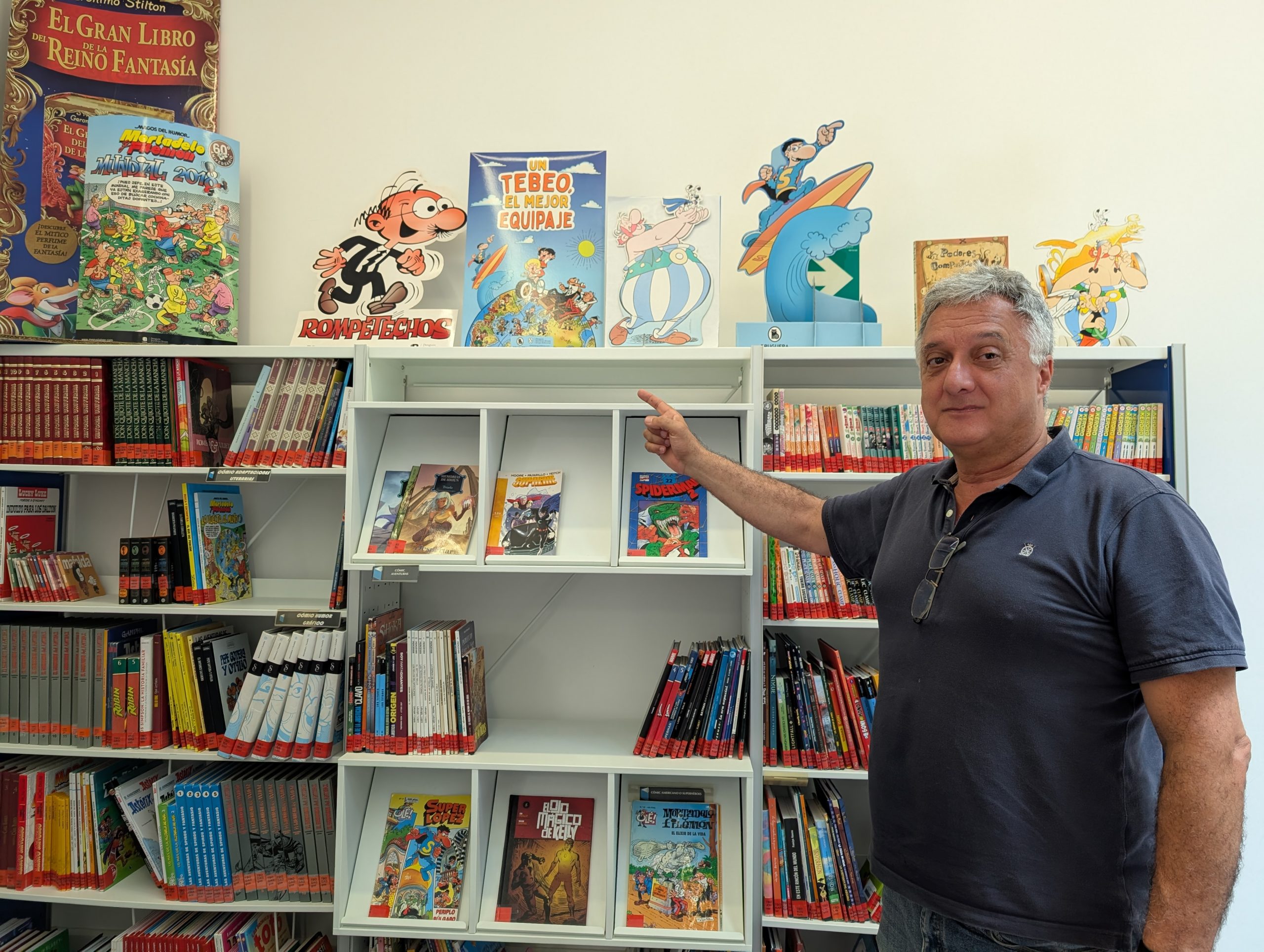 Néstor Dámaso imparte un taller en la Biblioteca Insular destinado a desarrollar la creatividad entre el público infantil
