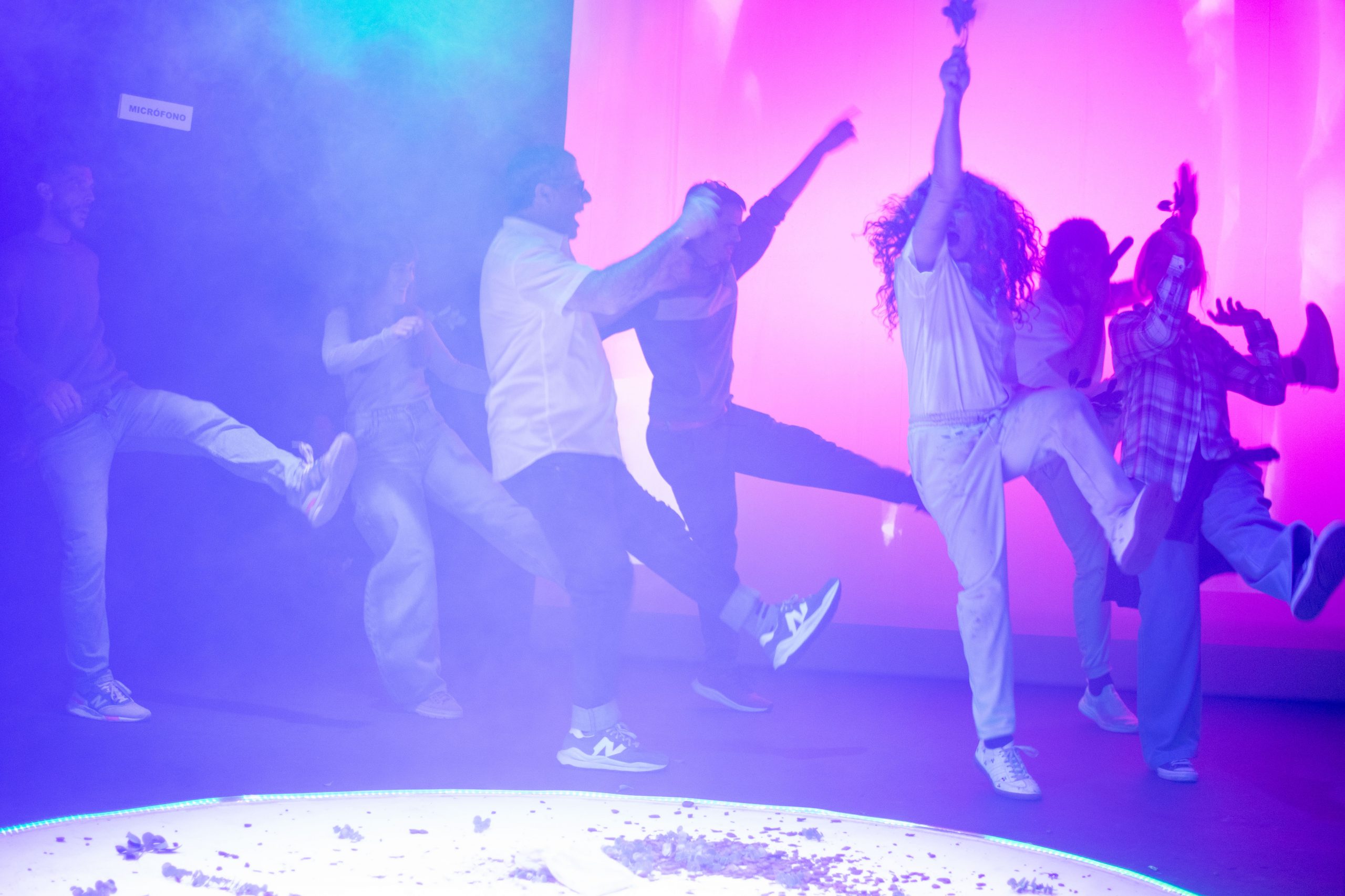 ‘MINOR INTER PARTES’, de la compañía Ensalle (Galicia), llega al Teatro Victoria para hablarnos del vacío –y enseñarnos a llenarlo–