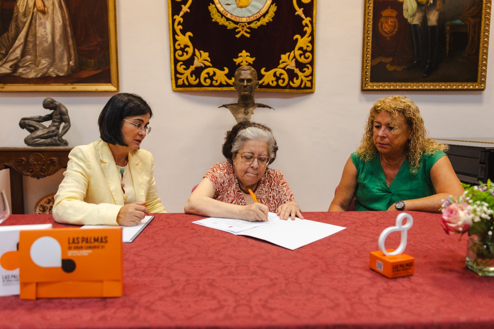 La Real Academia de Bellas Artes San Miguel Arcángel de Tenerife suma su apoyo a la candidatura LPGC’31