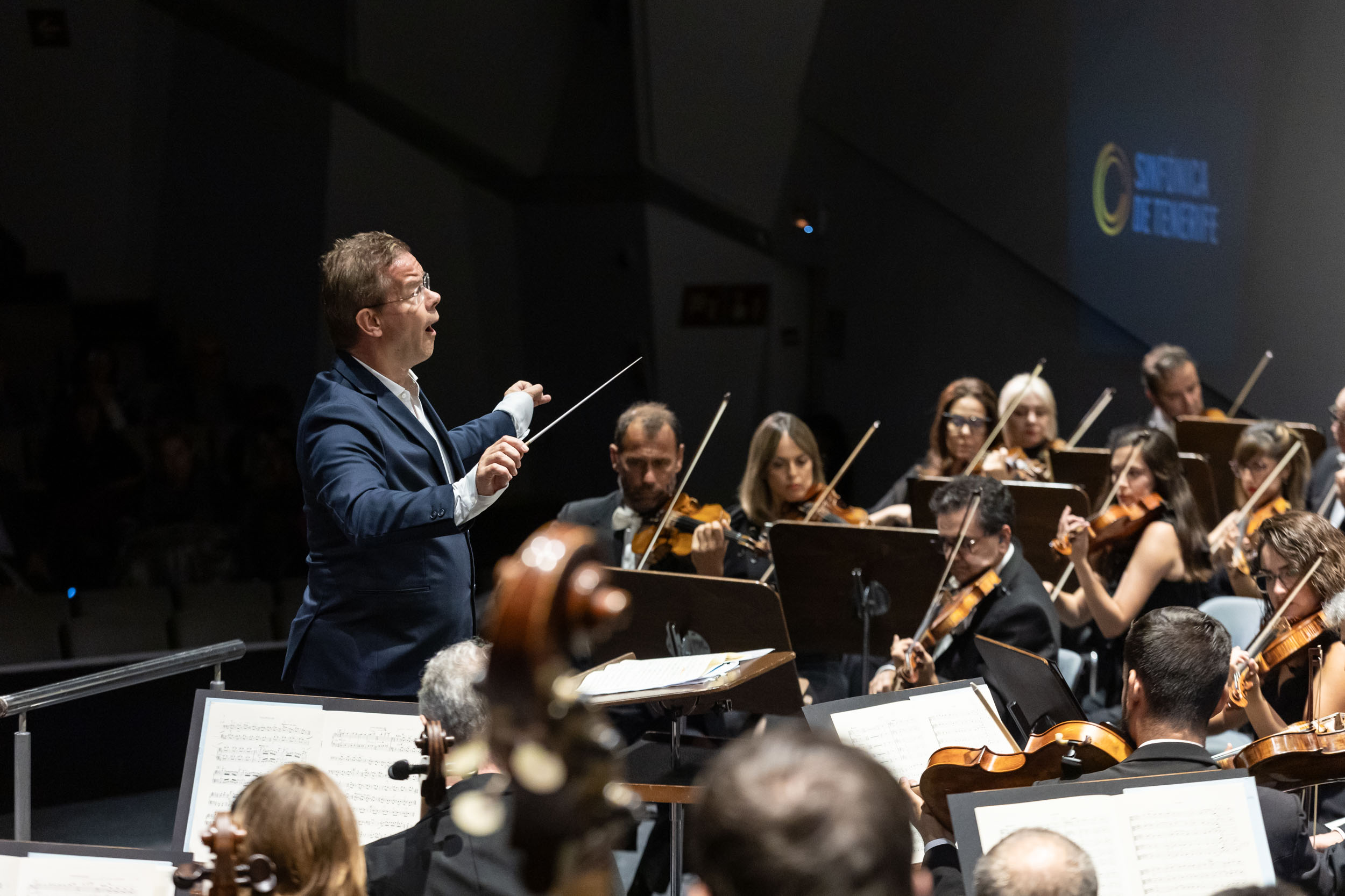 Colin Currie debuta con la Sinfónica con un concierto de Akiho que explora nuevas sonoridades de la percusión
